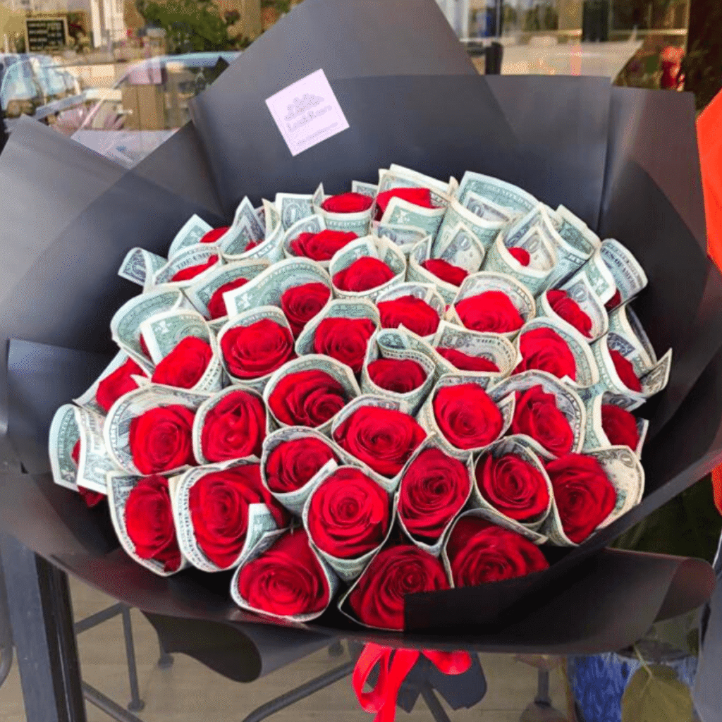 Money Rose Bouquet – Red
