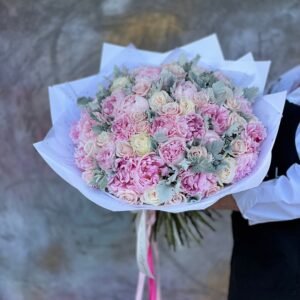 NO. 290 - PEONIES & ROSES