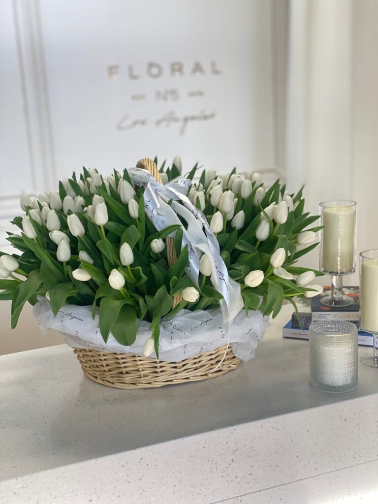 NO.147 – AMAZING GIANT BASKET WITH WHITE TULIPS