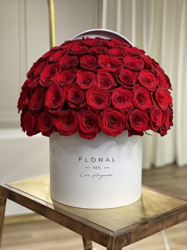 NO.163 – RED ROSES IN WHITE BOX