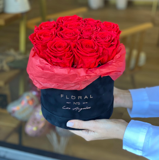 NO.237 – RED ETERNAL ROSES IN BLACK VELVET BOX