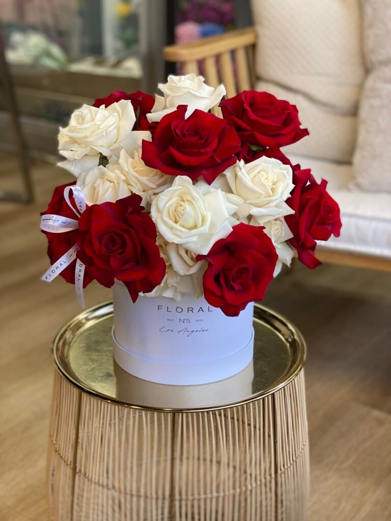NO.458 – Tender White And Red Roses