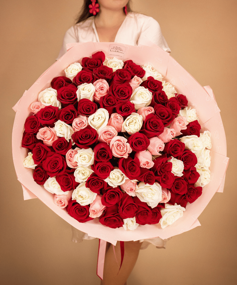 Red Deluxe Bouquet
